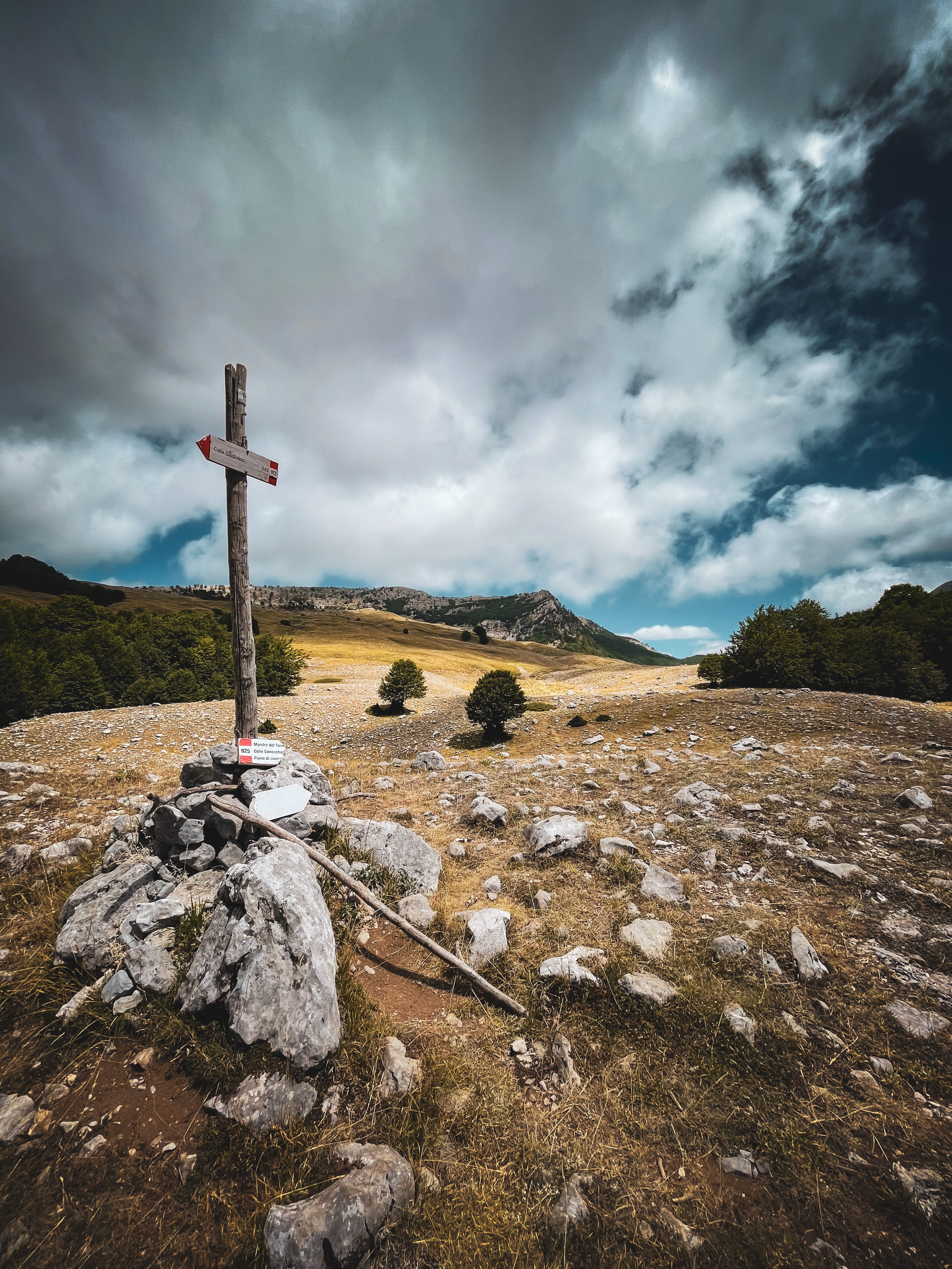 Waypoint segnaletico lungo il sentiero verso il Giardino degli Dei
